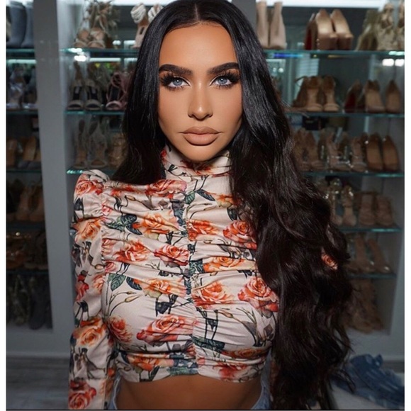 PrettyLittleThing Tops - Pretty Little Thing Floral Top